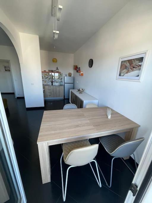 צ'יסטרנינו Appartamento Terrazza Bella Vista מראה חיצוני תמונה